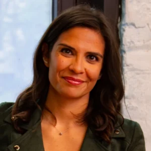 Laura Chavez Headshot